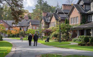 custom-community-management-ccm-hoa-homepage-graphic-retierment-community